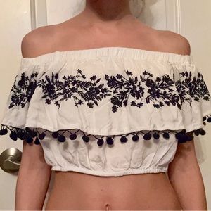 POOF New York
Off the shoulder white tube top